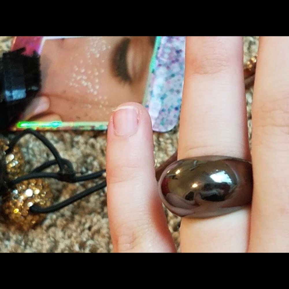 Fashion ring